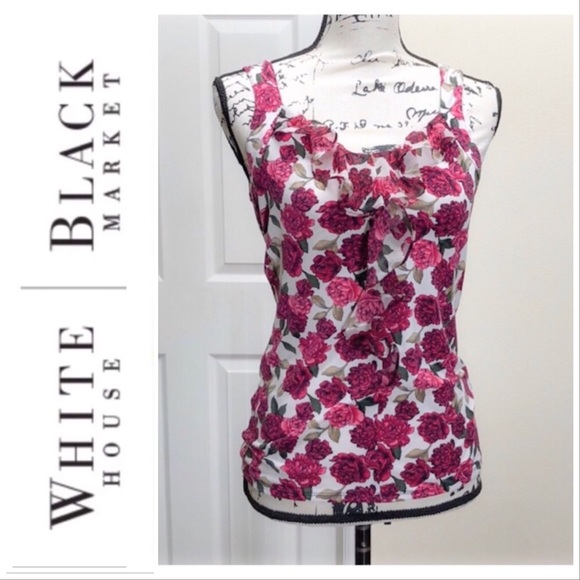 White House Black Market Tops - 💕WHBM beautiful no-sleeve floral fuchsia Top💕